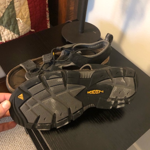 Keen water shoe sandals - Picture 3 of 3